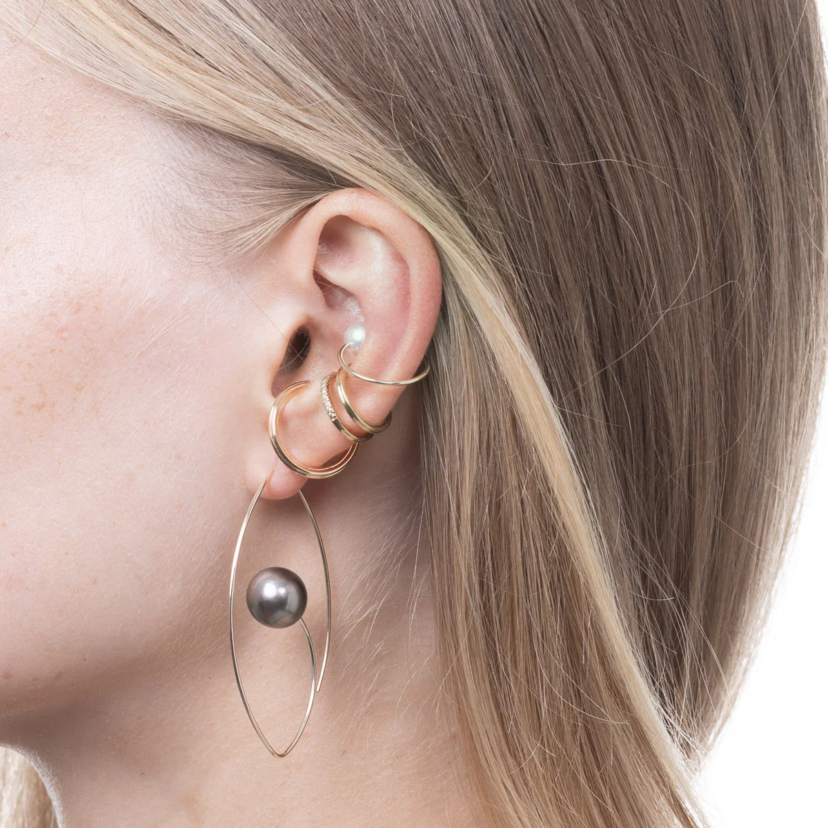 Tahiti Pearl Floating Oval Earring Large size - Image 6